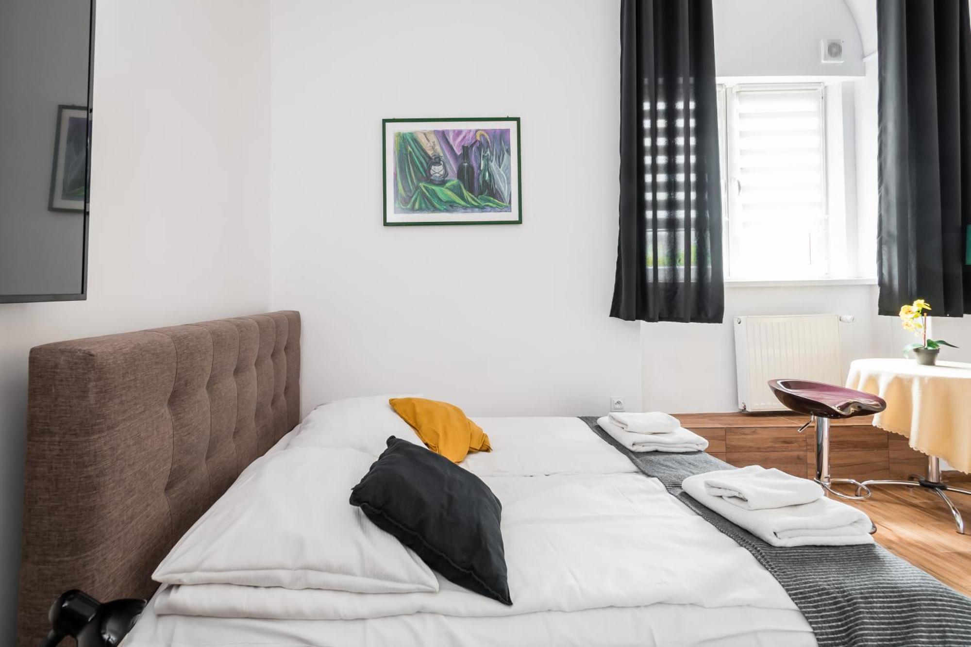 Jm Rooms Lubicz I Krasków Eksteriør bilde
